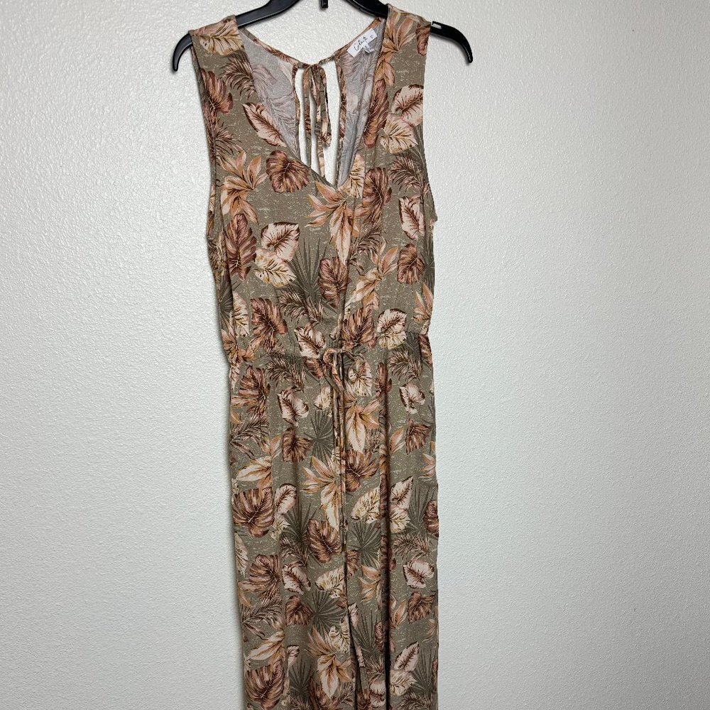 NWOT Summer Sleeveless Jumpsuit Wrap Wide Leg Size L